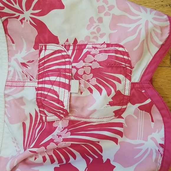 Body Glove Floral Board Shorts - Picture 6 of 8